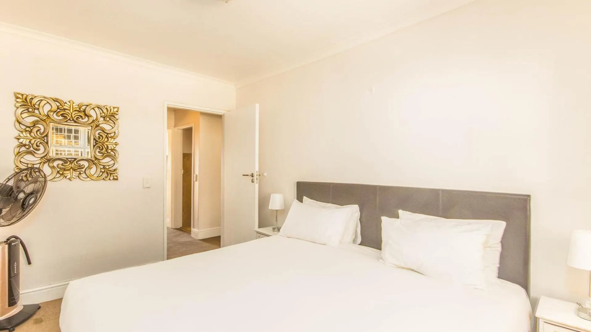 Stylish 3-Bedroom Retreat In Cape Town Your Ideal Vacation Getaway 0*,  South Africa