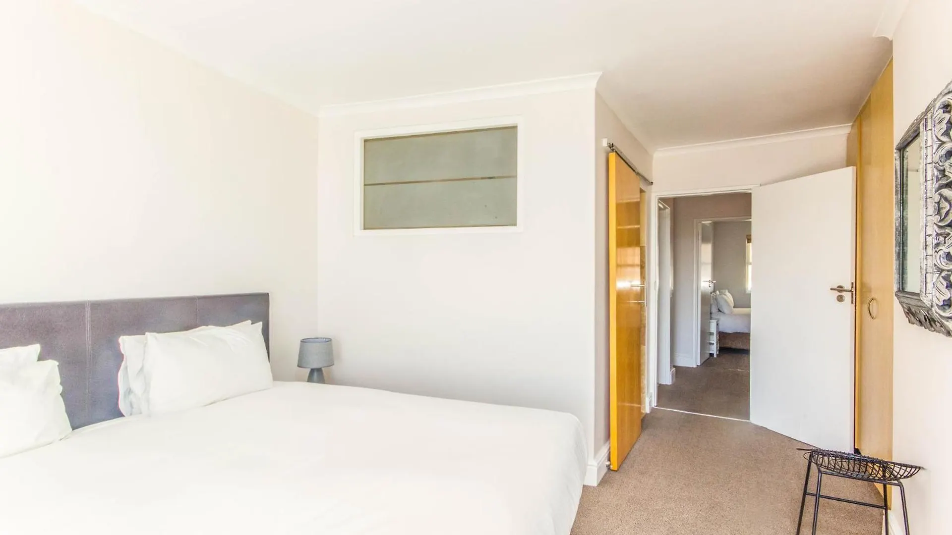 Stylish 3-Bedroom Retreat In Cape Town Your Ideal Vacation Getaway 0*,