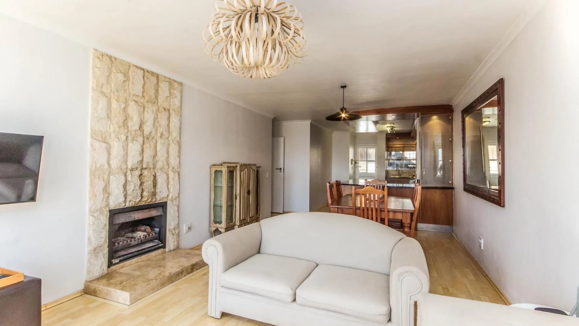Stylish 3-Bedroom Retreat In Cape Town Your Ideal Vacation Getaway South Africa