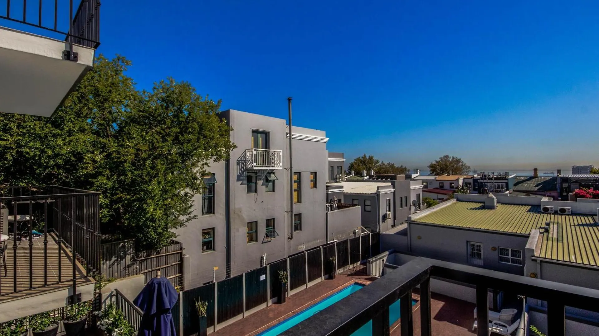 Apartment Stylish 3-Bedroom Retreat In Cape Town Your Ideal Vacation Getaway South Africa